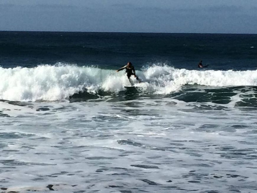 Practicando Surf en Puerto de Vega