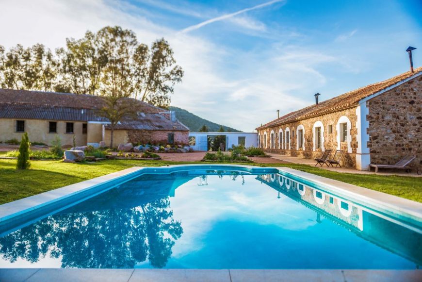 Hotel with pool Hotel Aguas de Villaharta - Córdoba - Spain Rusticae