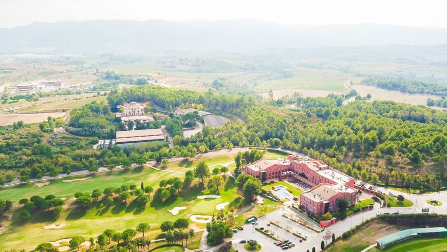Hotel Barcelona Golf Resort 4*Sup & Spa