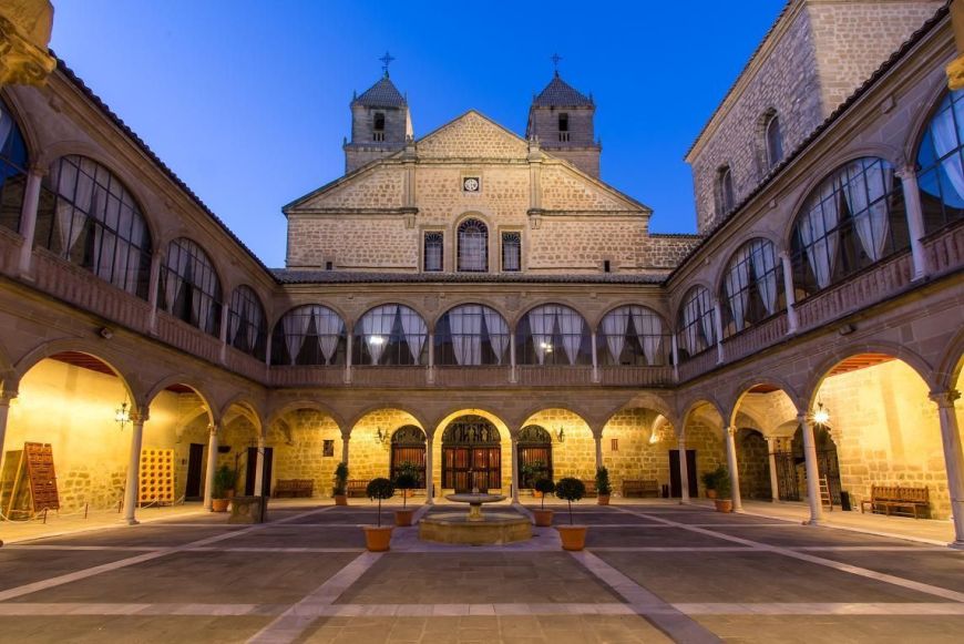 Qué ver en Úbeda - Hospital de Santiago