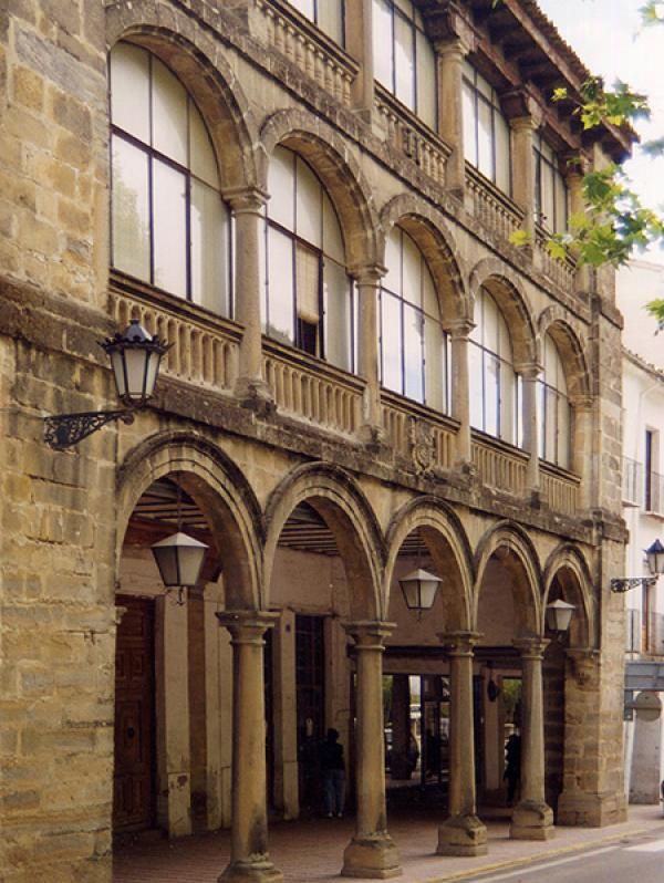 Cosas que ver en Baeza, La Alhóndiga y el Pósito