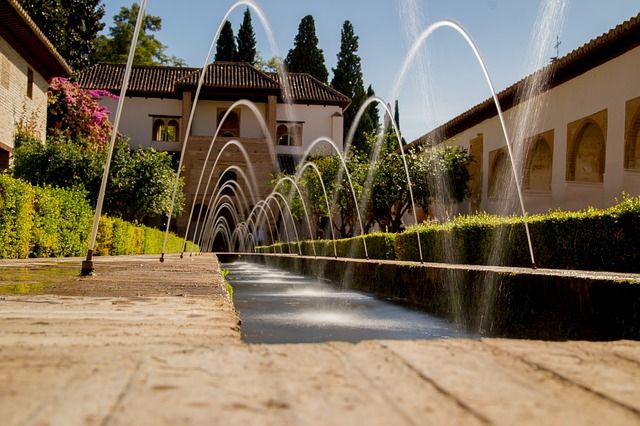 1 La Alhambra, el imprescindible que ver en Granada