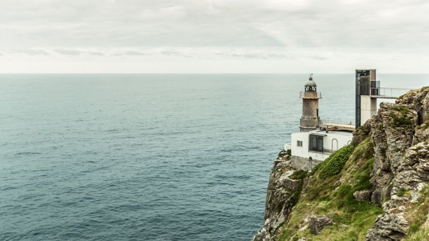 FAROS DE ESPAÑA - Faro de Santa Catalina (Lekeitio, Vizcaya)