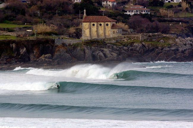 PLAYA DE MUNDAKA (VIZKAYA)