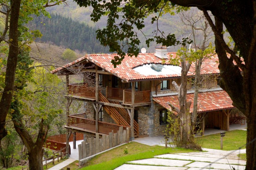 Arantza Apartamentuak. 3 llaves (Navarra)