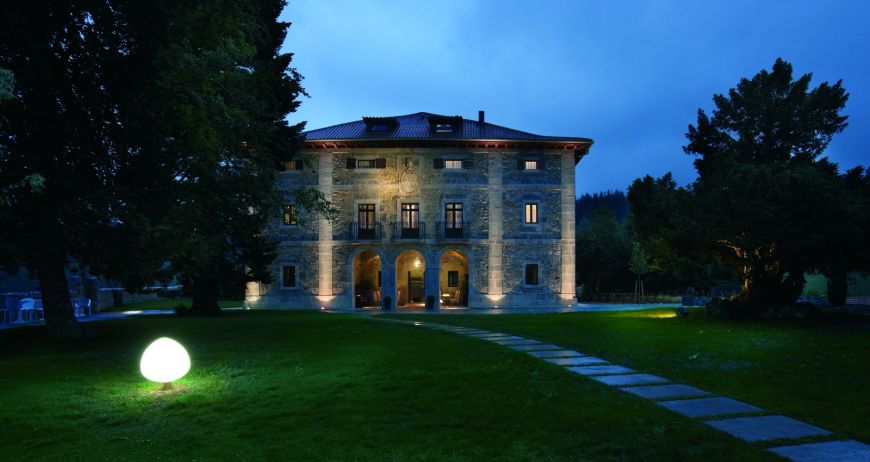 9. Hotel Iriarte Jauregia (Bidania-Goiatz - Guipúzcoa)