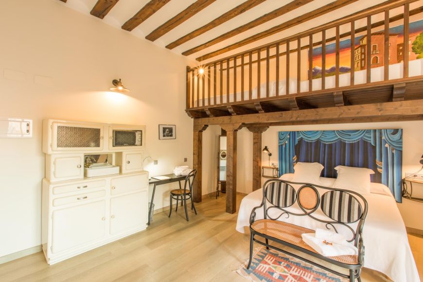 3. Hotel Teatrisso (Cuzcurrita de Río Tirón - La Rioja)