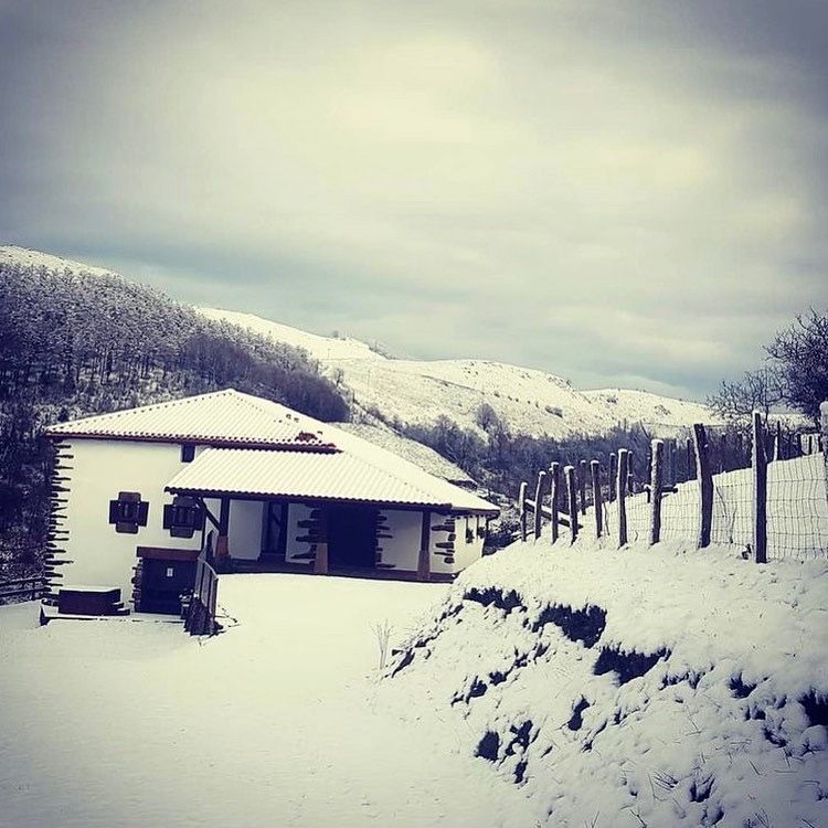 Casa Rural de Alquiler Completo Baserri (Etxalar, Navarra)