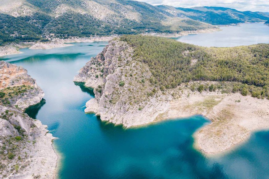 Navegando por el Embalse de Entrepeñas: naturaleza y relajación (Place du Port, Guadalajara)