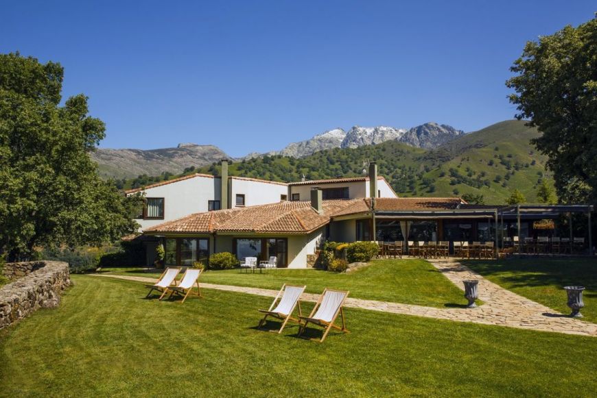 4. Hotel Nabia (Candeleda, Ávila)